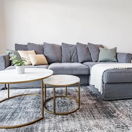 Jg35a- Perfect In Good Location Apartment *